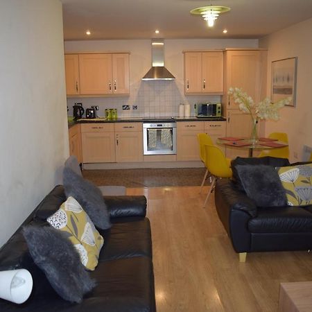 2 Bedroom & 2 Bathroom Apartment - Tca58 Watford  Luaran gambar